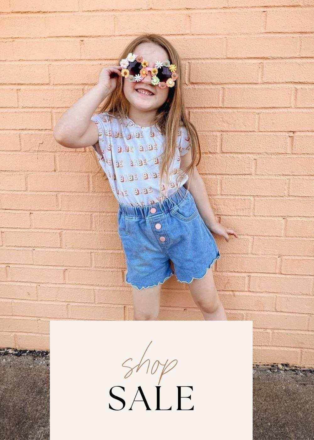Exclusive Children's Clothing Sale: Trendy Discounts Await