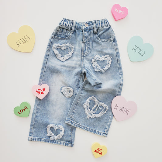 FRAYED SWEETHEART DENIM