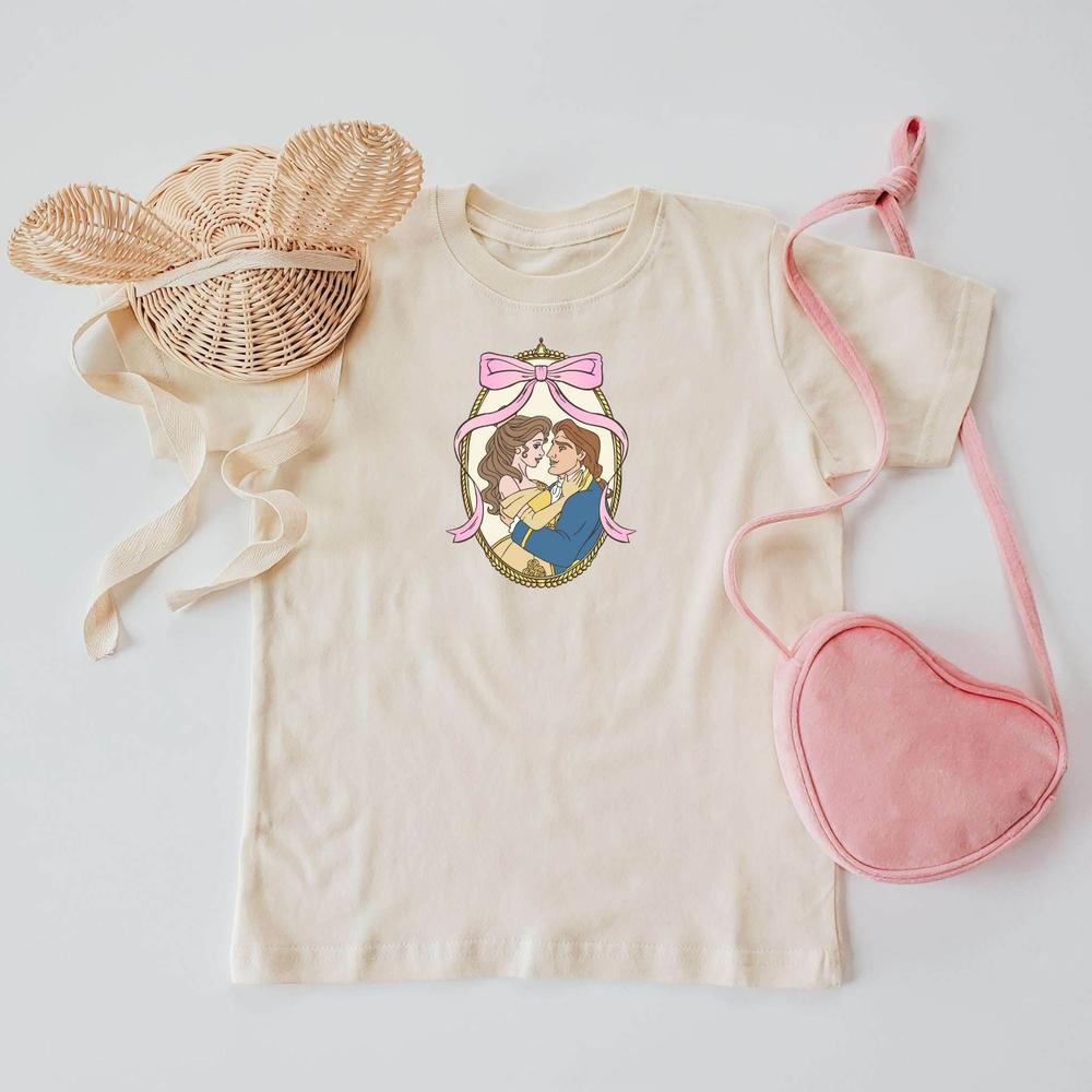 Belle in Love T-Shirt featheredbreaths