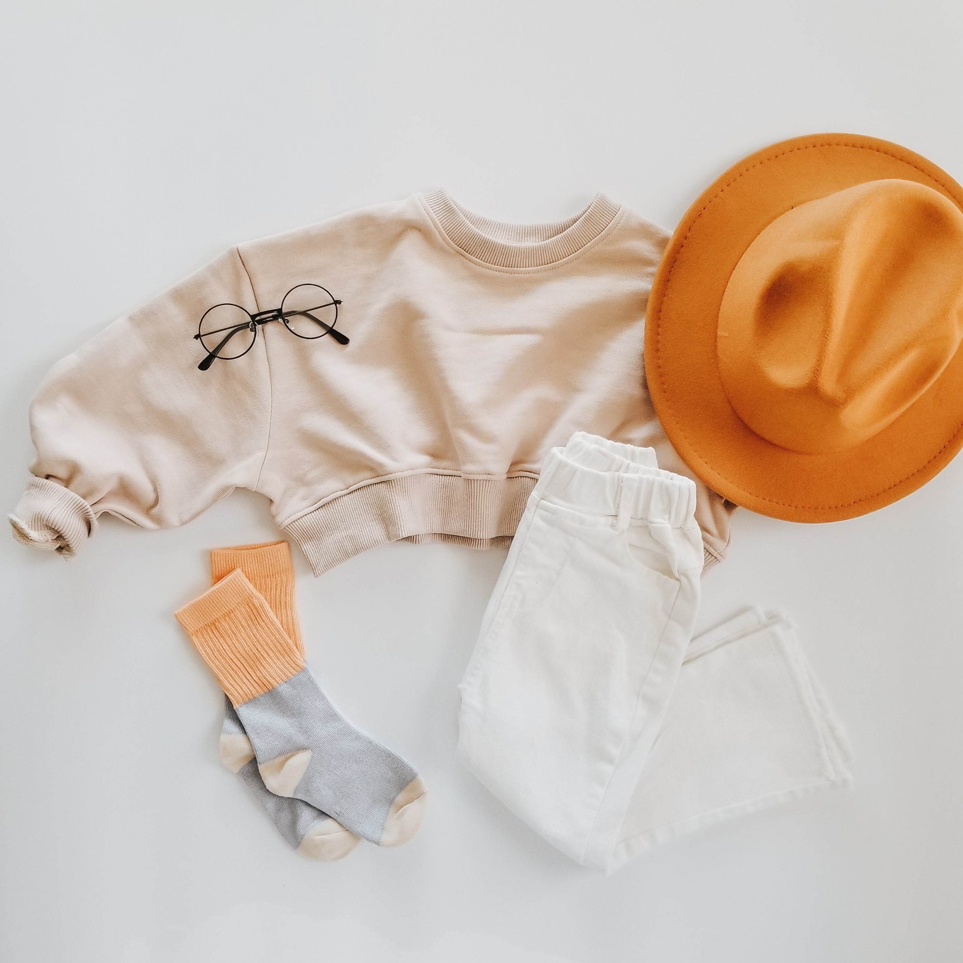 Cropped Sweater for Women - Fashionable and Cozy Style featheredbreaths
