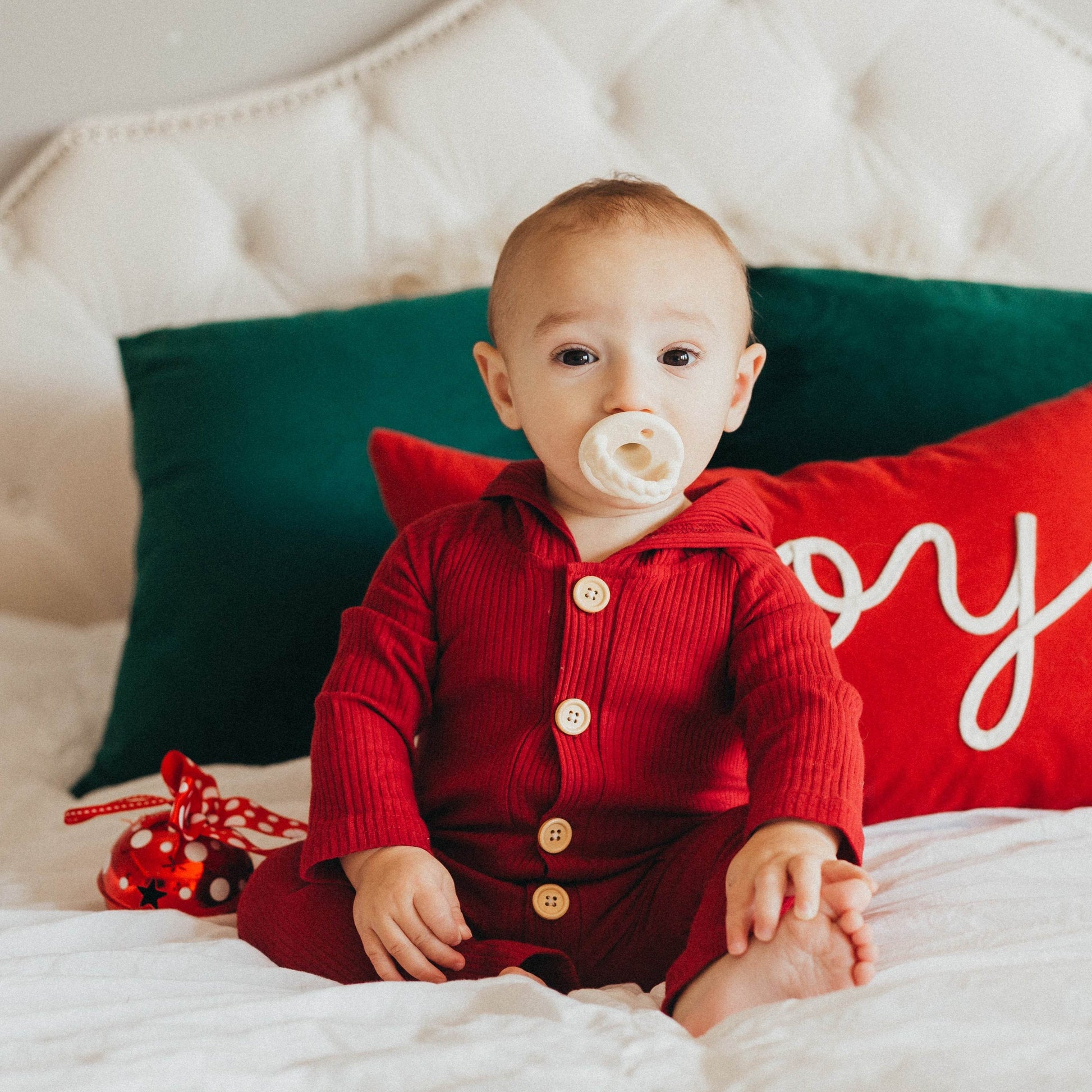 Hooded Baby Rompers - Cozy and Stylish Infant Wear featheredbreaths